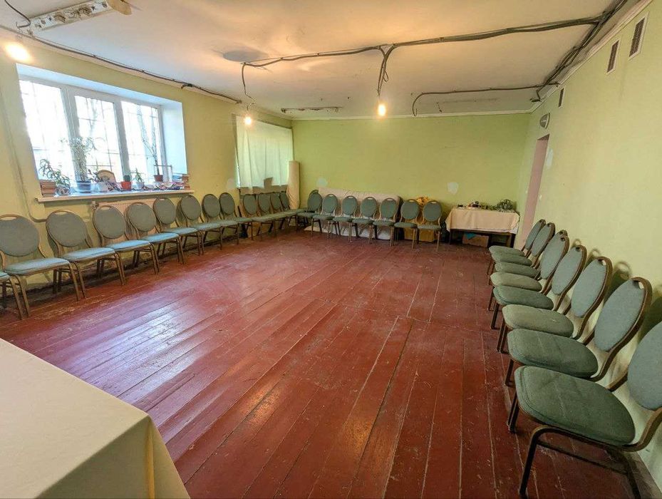 Оренда приміщення (45 м.кв.) Відінська. Без доплат за комун. посл.