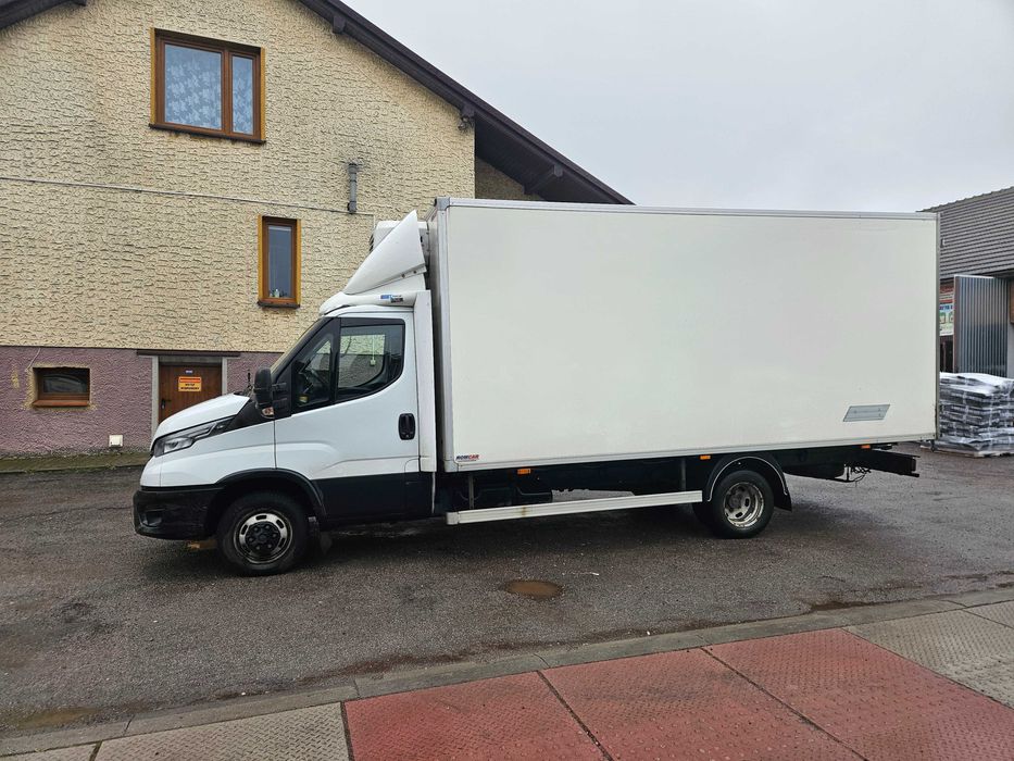 Iveco Daily VI 50C18 Chłodnia Izoterma Grzanie 10EP rok 2021 AUTOMAT