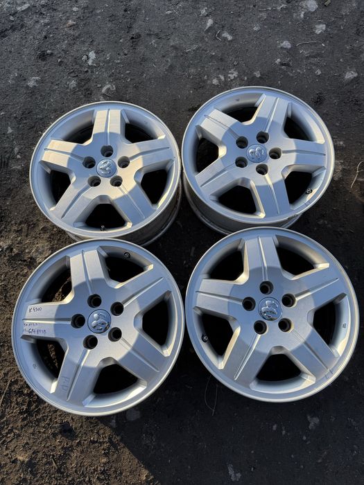 Felgi aluminiowe 5x114,3 17x6,5j et39 Dodge Chrysler