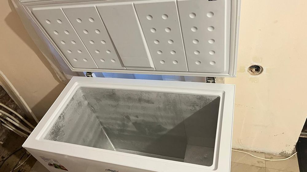 Морозильна камера Arktik King 200 л