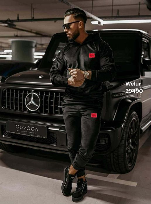 Dres męski welurowy Hugo.