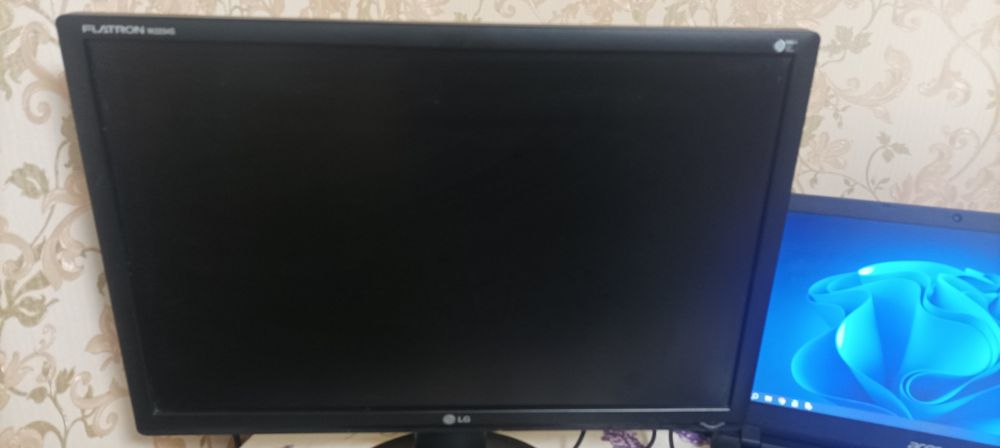 Монітор LG Flatron W2234S