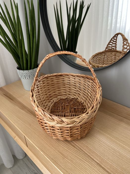 Плетений кошик із лози. Пасхальна корзина. Кошик Великодній