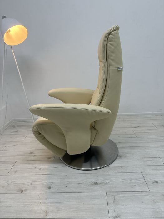 Фірмове,шкіряне крісло Relax