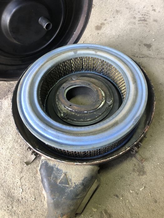 Корпус воздушного фільтра волга 24ка