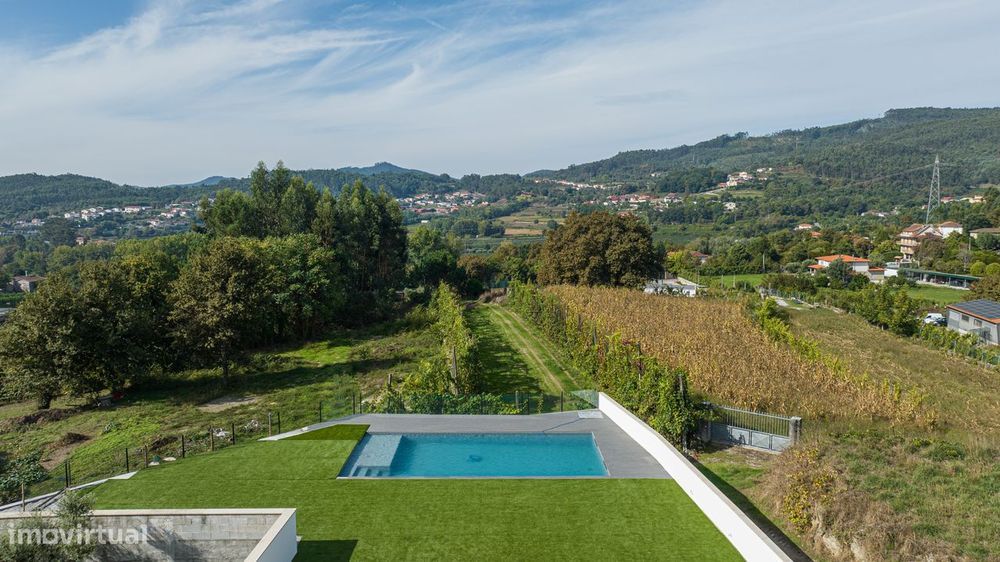 Moradia T3 seminova Briteiros  - Guimarães