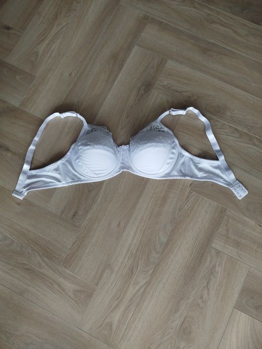 Biustonosz YALISI półmiękki, koronka bialy 42/95DD