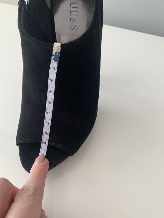 Guess open toe czarny zamsz 36/37