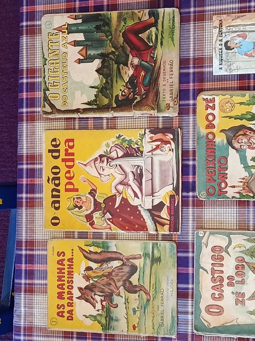 Livros infantis antigos Colecçao Salta Pocinhas, coelhinho branco, Manecas, Gato Preto, Formiguinha