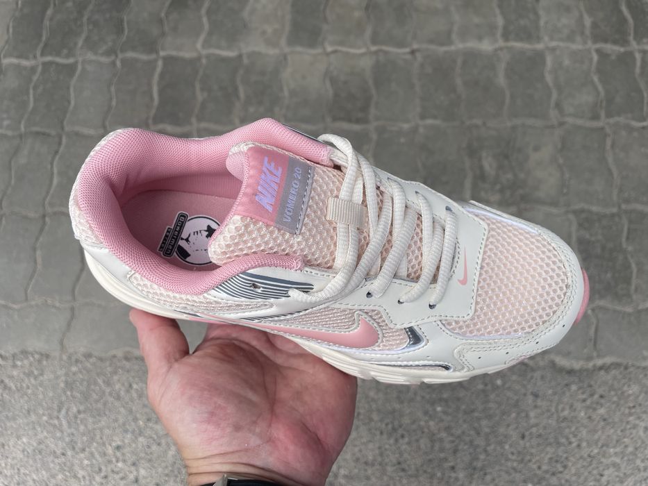 Жіночі кросівки Nike Vomero Custom Pink 36-41