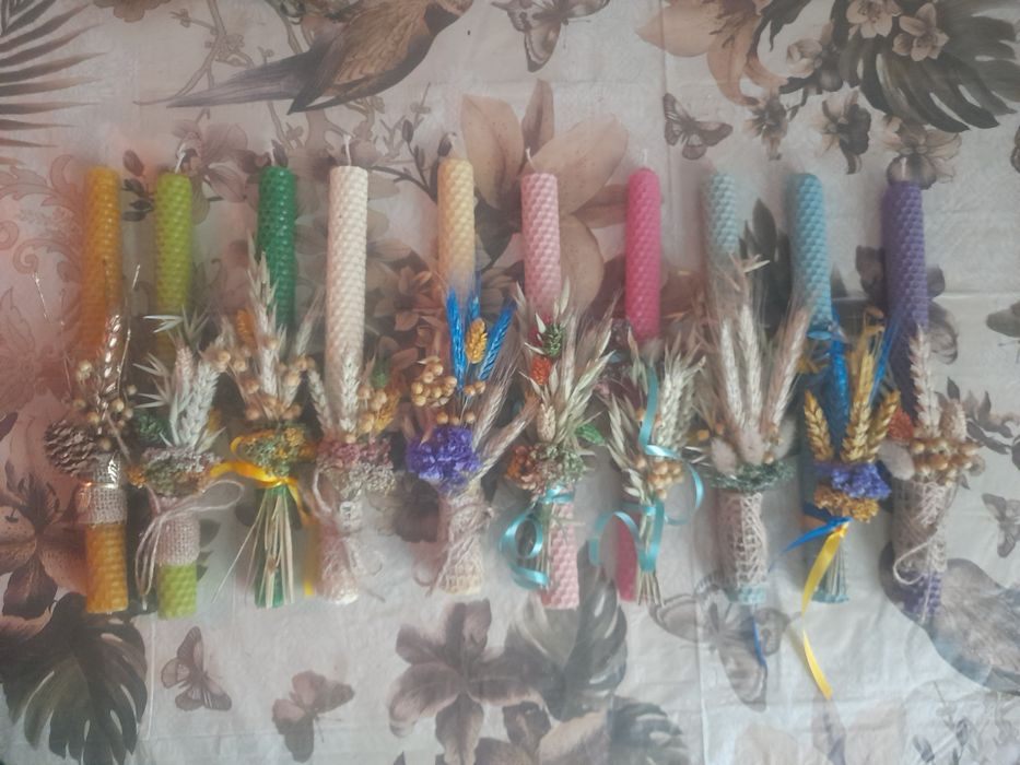 Воскові стрітенськи свічки