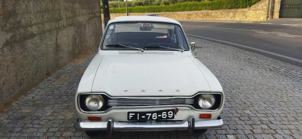 Ford 1100 carro de 1971