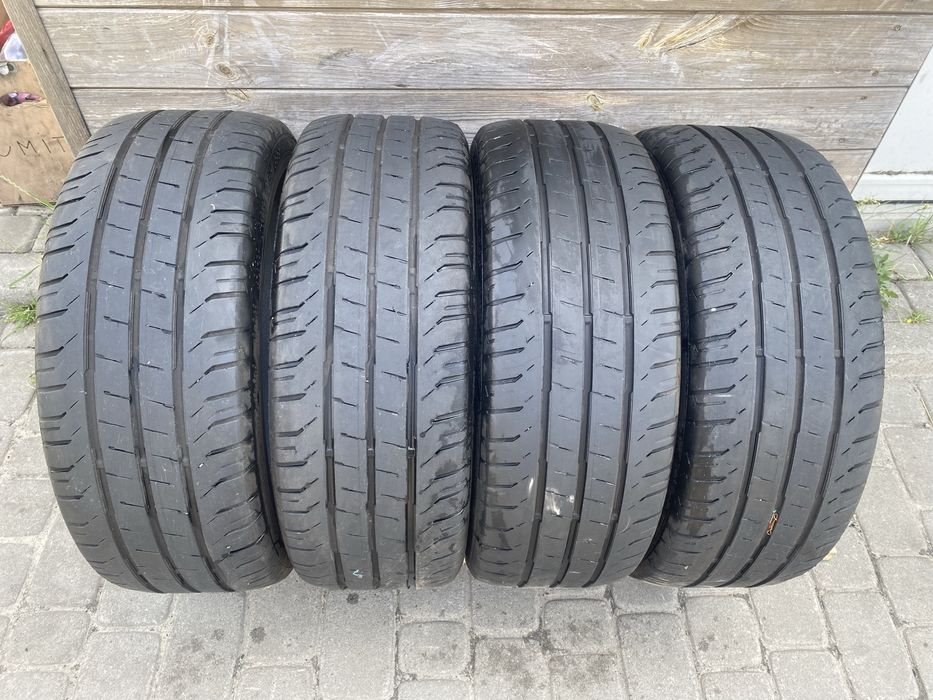 Резина Шини 225/55 R17c протектор 6мм Continental