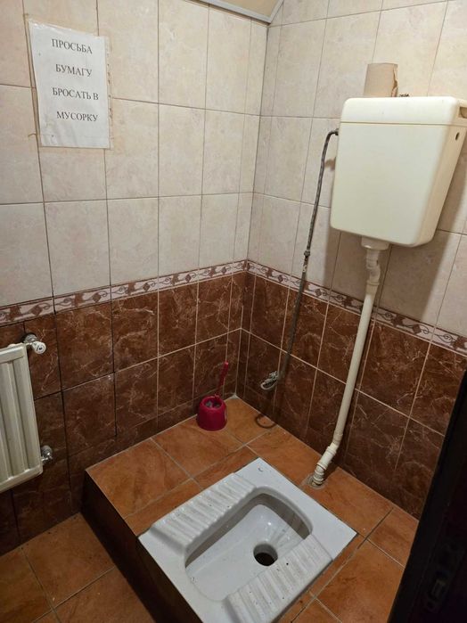 Продам комерційне приміщення 225 м² під бізнес , смт. Високий