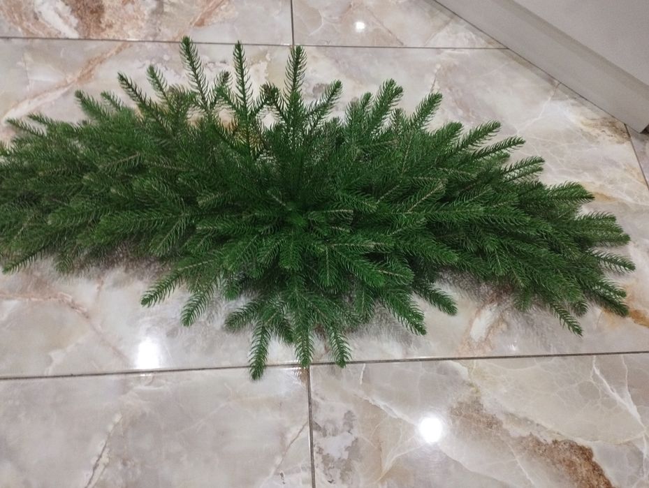 Ялинкова гірлянда на камін,перила.Новорічний декор,штучна лита гілка.