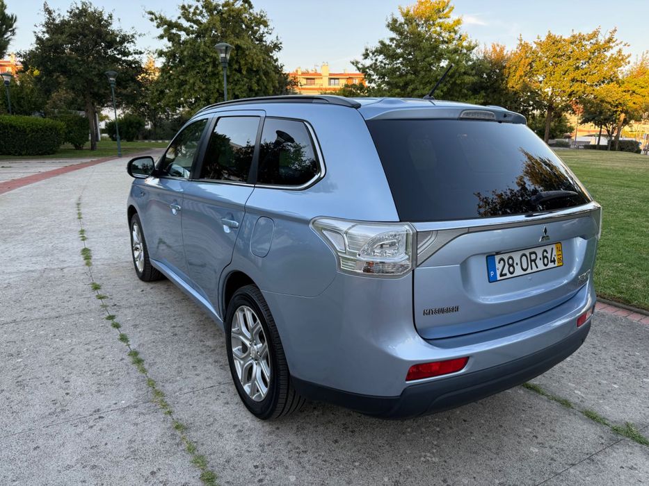Mitsubishi outlander