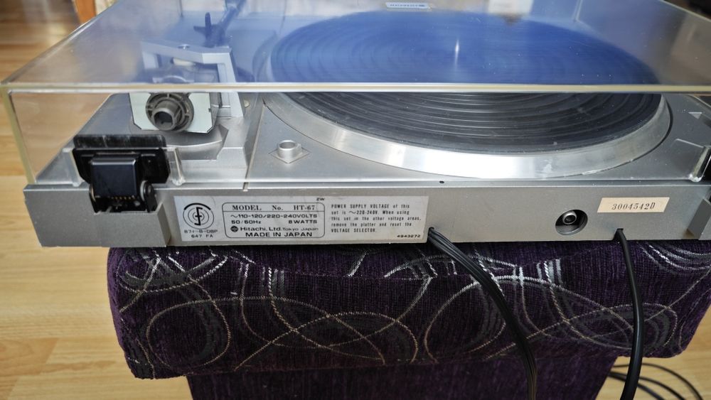 Gramofon Hitachi HT-67 sprawny stan bardzo dobry