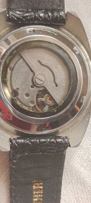 Citizen Black automático