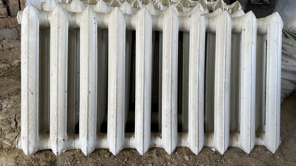 Продам чугунні батареї