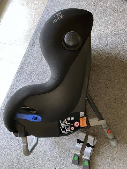 Fotelik Britax Max Way Plus 9-25kg Tyłem do kierunku jazdy
