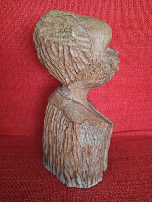 Busto africano em madeira africana tamanho grande 19cm