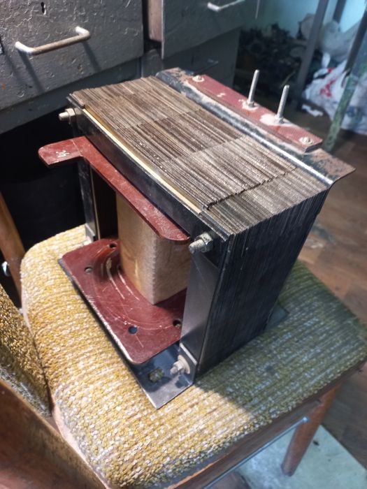 Трансформатор (Жилізо)