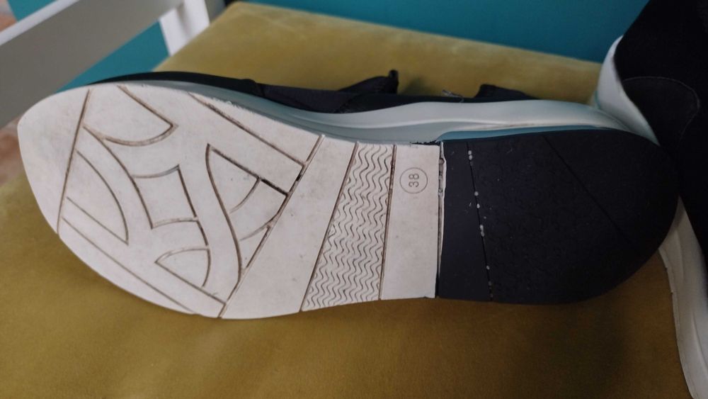 buty sportowe firmy Kazar