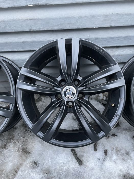 Комплект титанових дисків Skoda 5/100 R15 Volkswagen Seat Audi