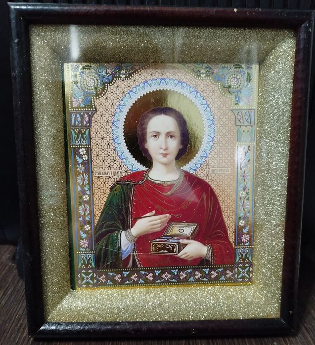 Ікони продам (дерев'яні під стеклом та вишита хрестиком