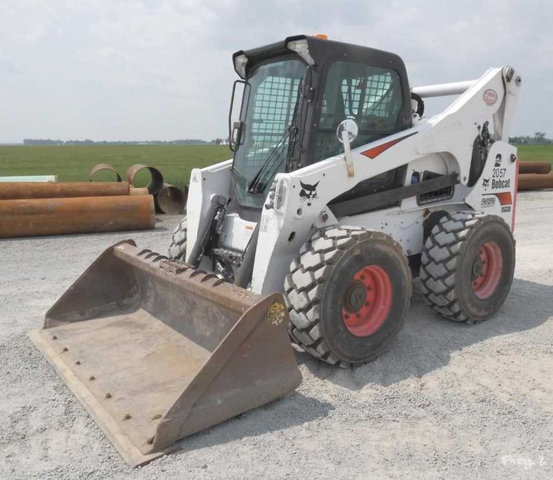 Wynajem miniładowarki Bobcat S850