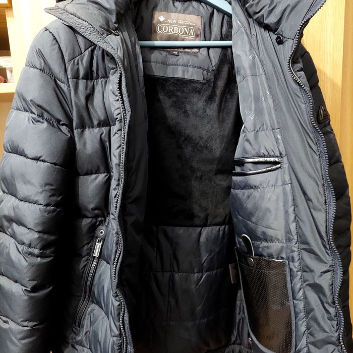 Продам чоловічу зимову куртку