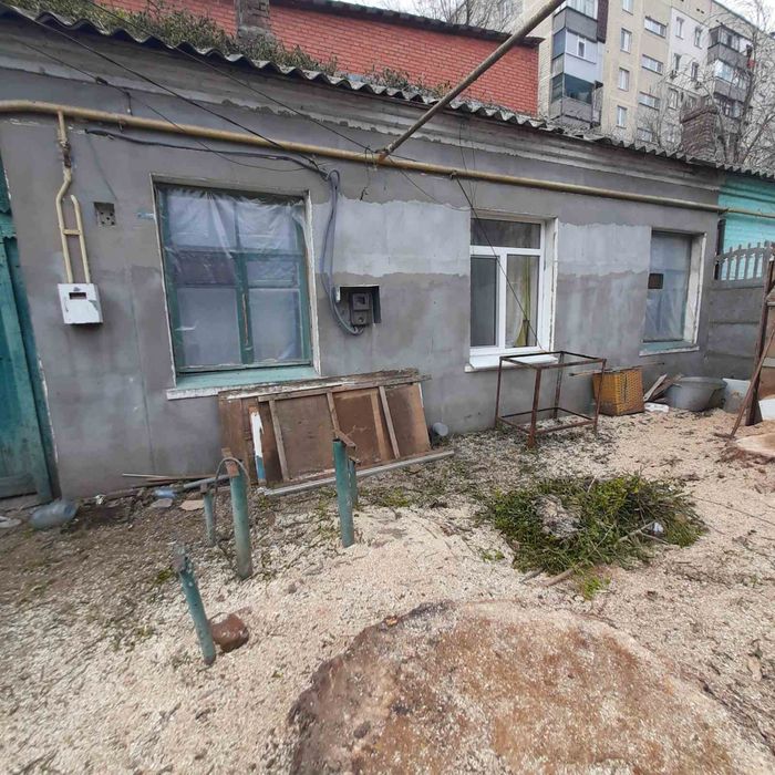 Срочно продам 3-к на землі в центрі під бізнес