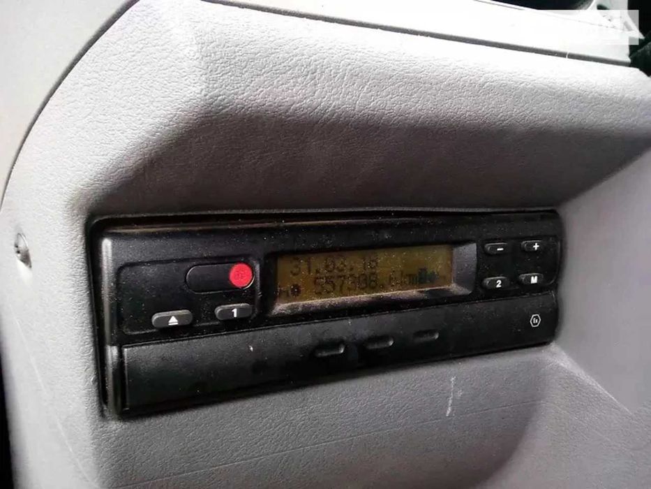 Кабіна Рено Мідлум 2006