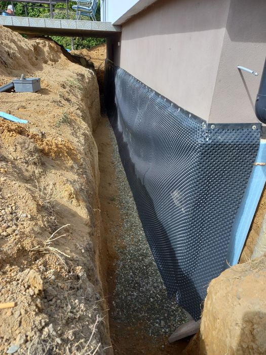 Drenaż  budynków odwodnienia odzyskiwanie deszczowki