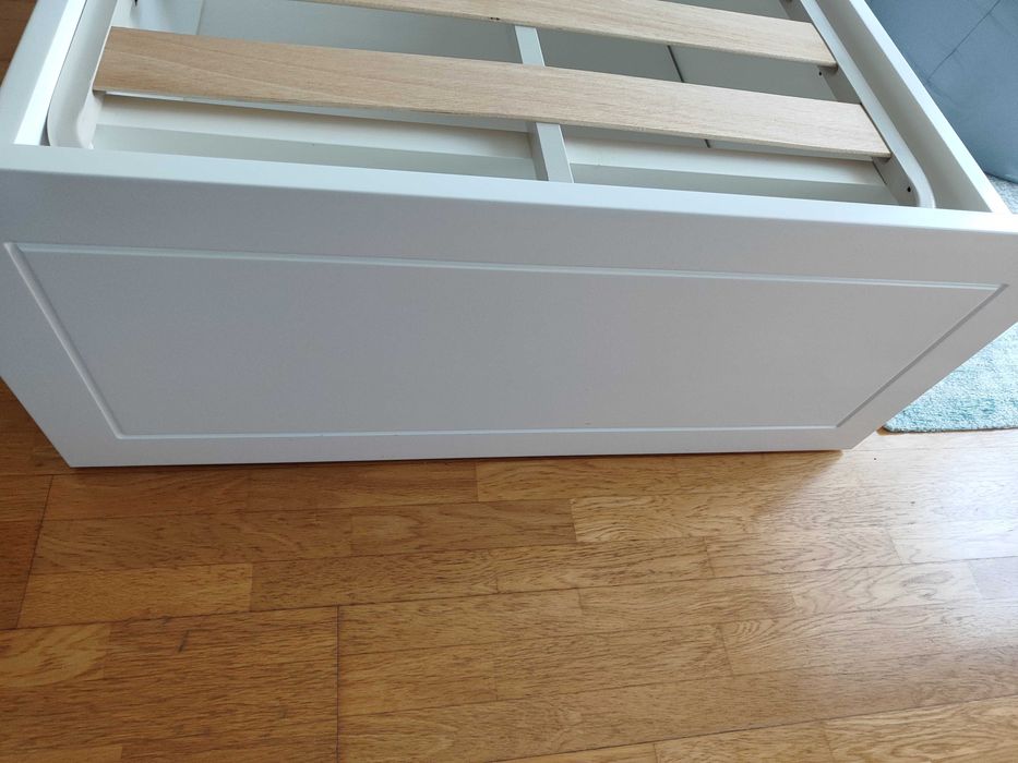 Cama de solteiro completa com gaveta