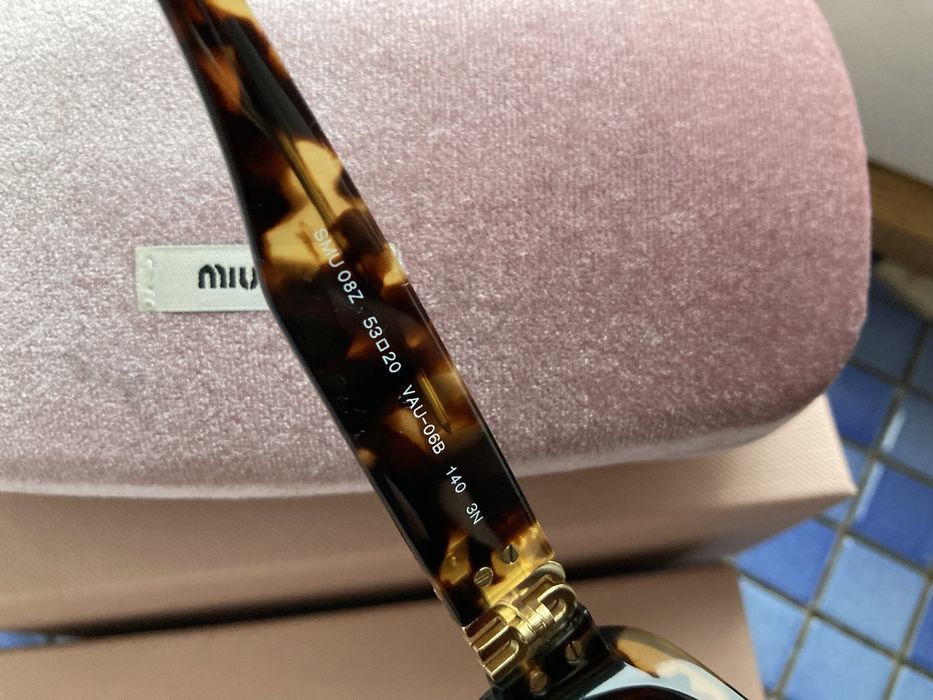 MIU MIU Okulary przeciwsłoneczne MU 08ZS VAU06B 53