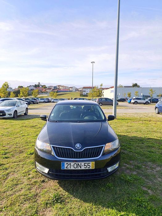 Skoda Rapid Spaceback 1.6 TDI 90cv — photo 3