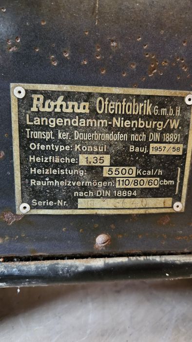Kominek kaflowy Rohna rok 1958