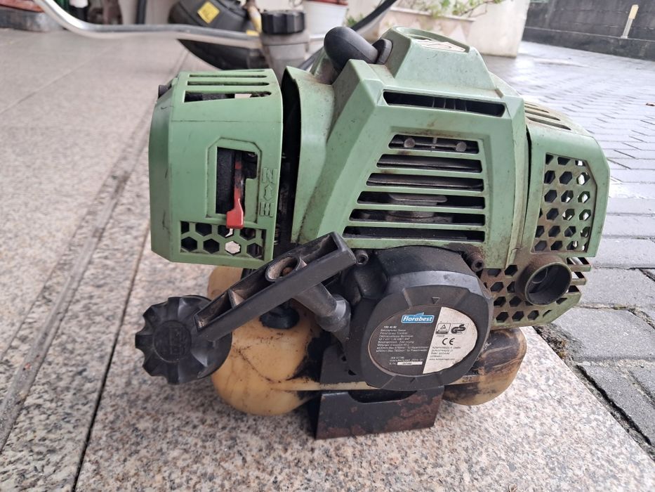 Roçadeira a gasolina