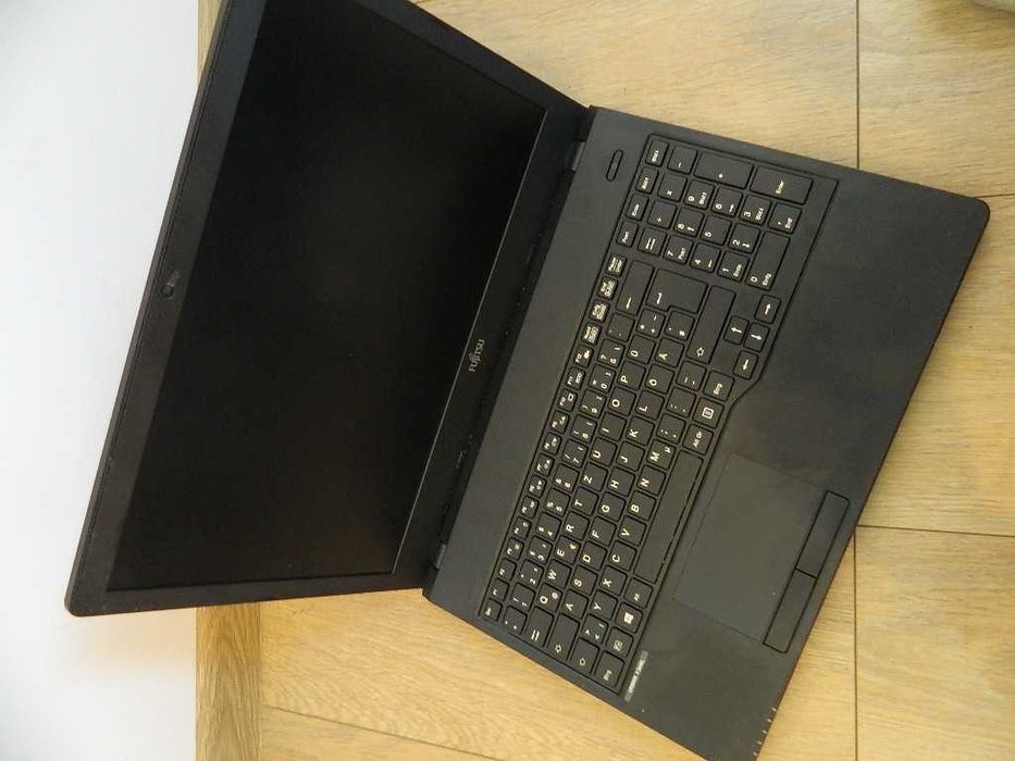 Fujitsu Lifebook A357 Core i5 7gen
