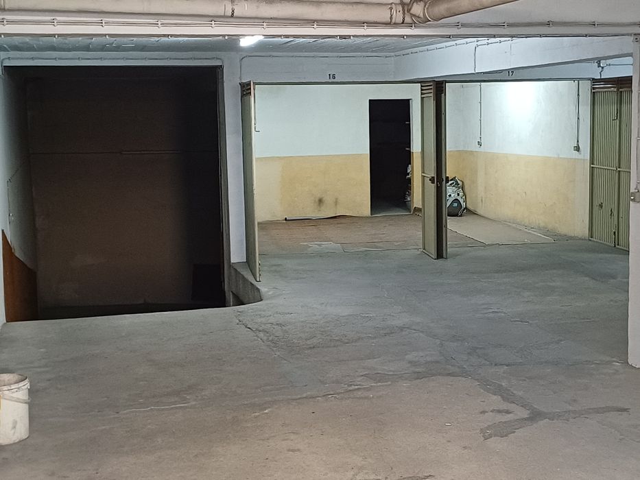 Garagens Feijó,Almada