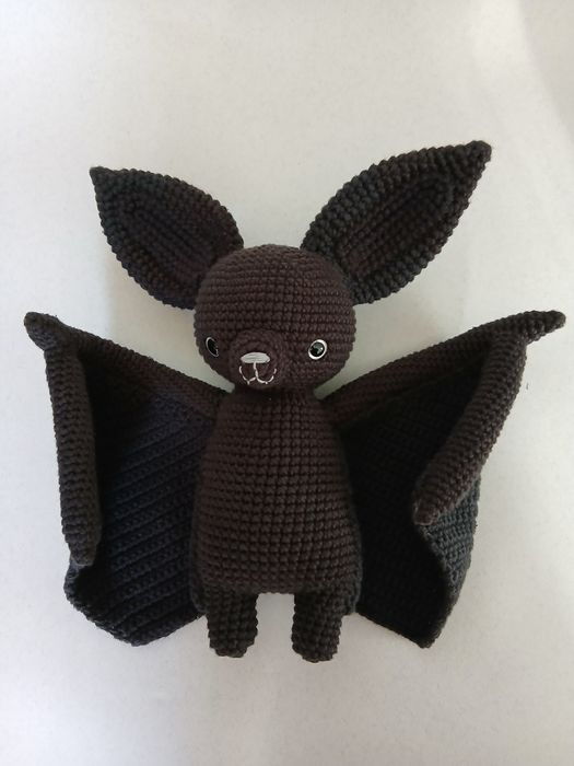 Morcego Amigurumi – Feito à Mão