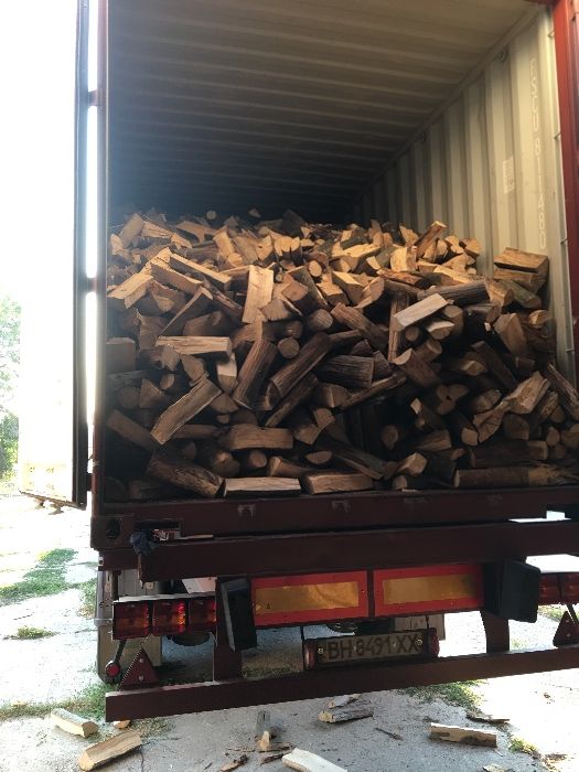 Продам колотые дрова (сухие)- 2500 грн.