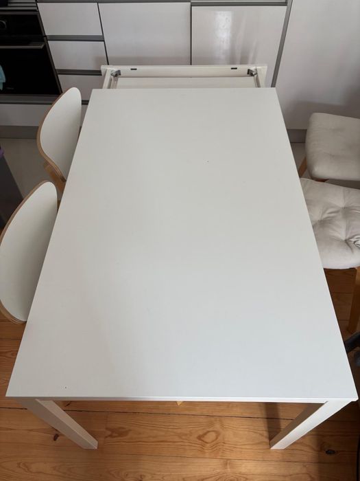 Mesa VIHALS IKEA  120/180x74cm