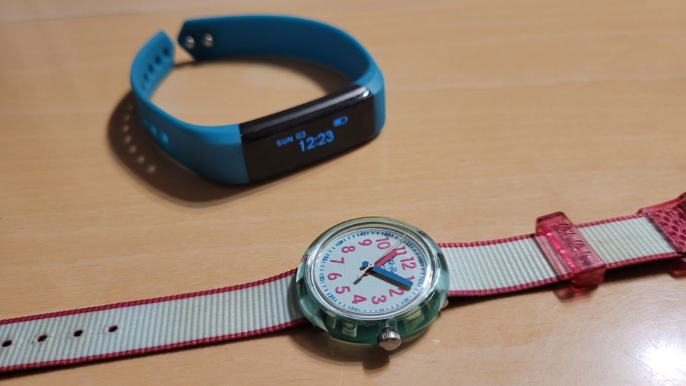 Dziewczęcy zegarek Flik Flak (Swiss Made) + GRATIS opaska smartband