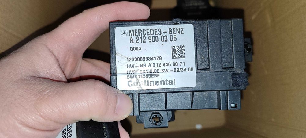 Модуль управления топливным насосом Mercedes A0009003101 A2129000306