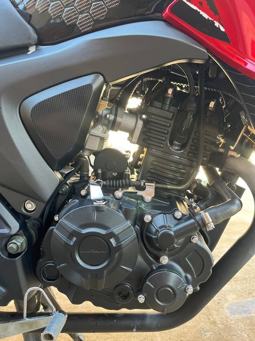 Продам мотоцикл лифан кп200