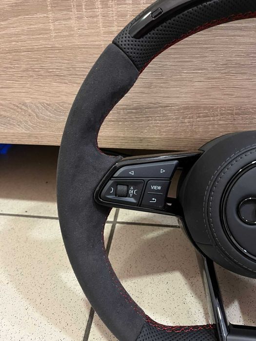 Volante Audi A3 8V A4 B8 TT 8J Q3 Q5 (S-Line / RS) Estilo R8