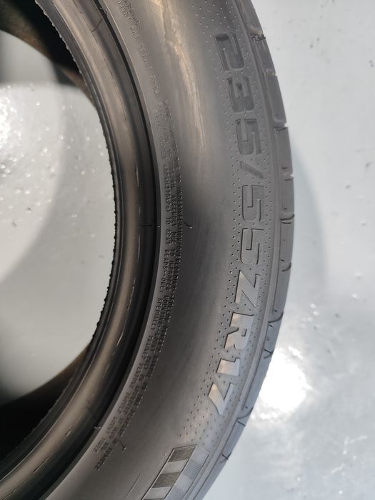 1 pneu semi novos 235-55R17 - Oferta dos Portes