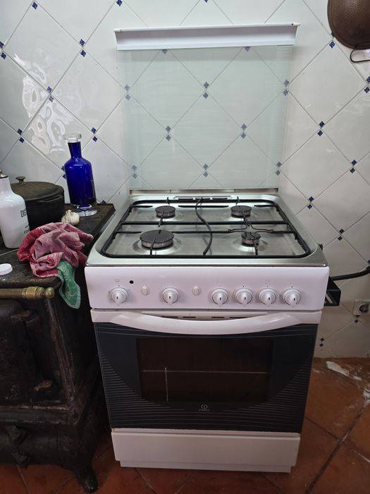 Fogão de 4 bocas